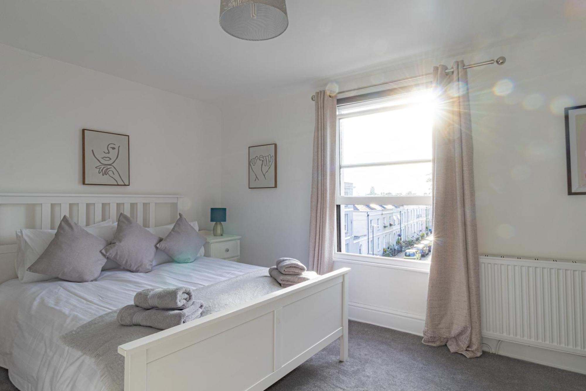 Fabulous, Vibrant, Town House, Central Bath Road Cheltenham Buitenkant foto