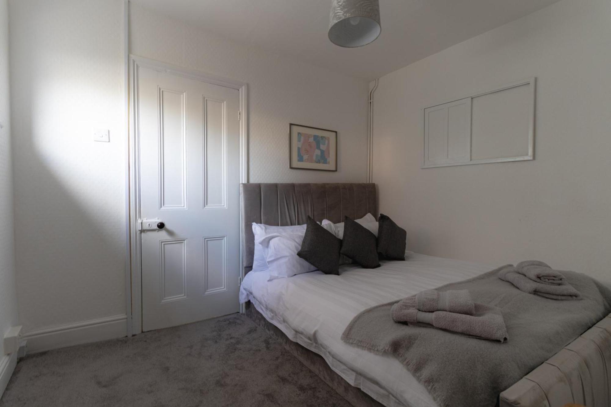 Fabulous, Vibrant, Town House, Central Bath Road Cheltenham Buitenkant foto