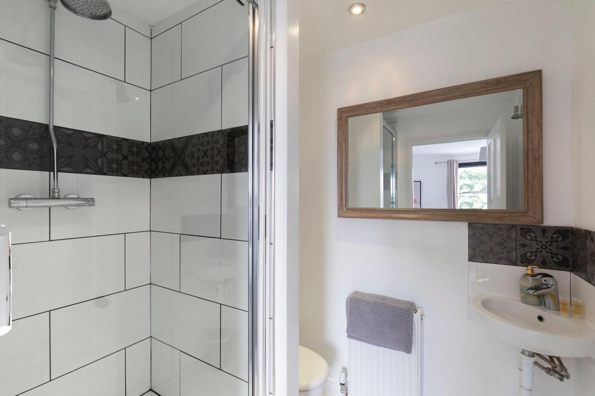 Fabulous, Vibrant, Town House, Central Bath Road Cheltenham Buitenkant foto